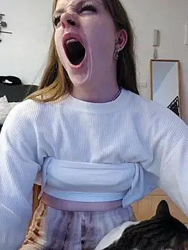 PinkPandora naked strip on cam for live sex video chat