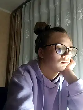 ta_emmy naked strip on cam for live sex video chat