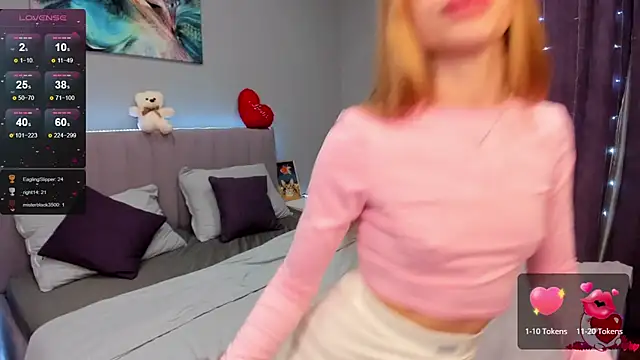 TrixPrime naked strip on cam for live sex video chat