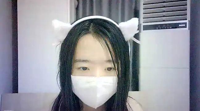 XinYi-oooo naked strip on cam for live sex video chat
