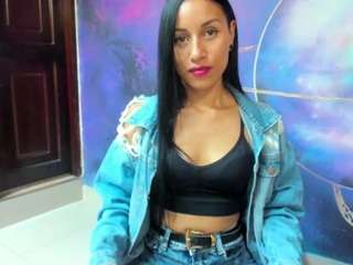 AlannaThomson1 nude Live Sex Chat Room