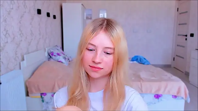 AmeliaEvans69 naked strip on cam for live sex video chat