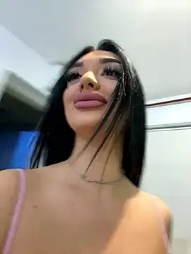 Amira_Hyler naked strip on cam for live sex video chat