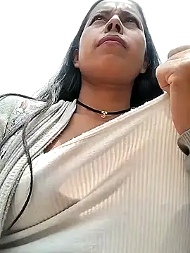 _andrea30 naked strip on cam for live sex video chat