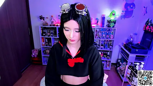 Annie_Milkovich_ naked strip on cam for live sex video chat