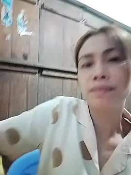 Baby-loveass20 naked strip on cam for live sex video chat