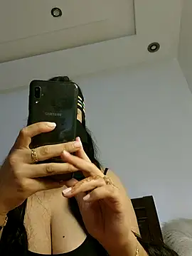 jyjyelamira naked strip on cam for live sex video chat