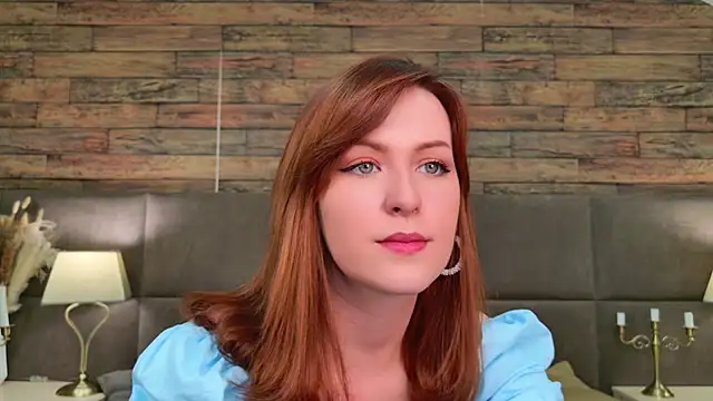 MaayaBelle naked strip on cam for live sex video chat