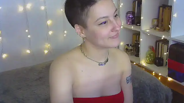 MartaBounty naked strip on cam for live sex video chat