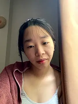 ng1912hihi naked strip on cam for live sex video chat