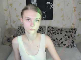 PhoebeBarns nude Live Sex Chat Room