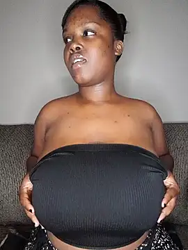 SexyMiniCandy naked strip on cam for live sex video chat