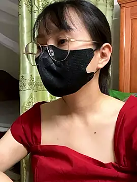 Yum-Hi naked strip on cam for live sex video chat
