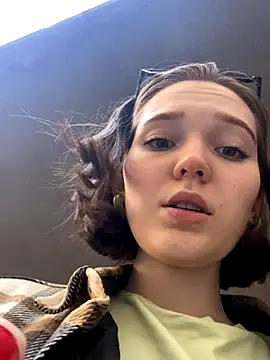 Agata_xx naked strip on cam for live sex video chat