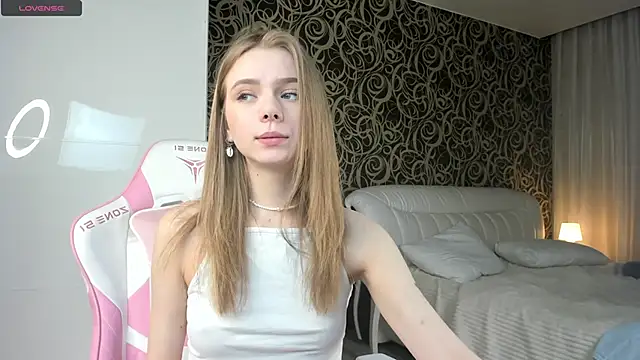 AgnesWilson naked strip on cam for live sex video chat