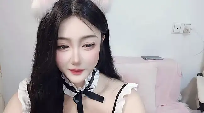 Ash-On naked strip on cam for live sex video chat