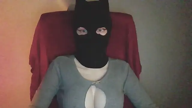 bigbigtit naked strip on cam for live sex video chat