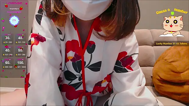 Chiak_ouo naked strip on cam for live sex video chat