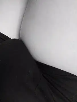 Gipsycicahungary naked strip on cam for live sex video chat