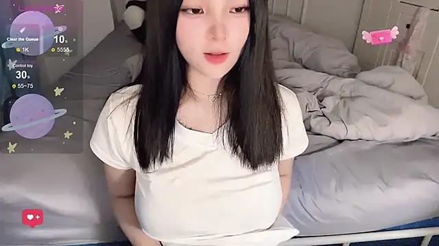 HcupGirlyGirl naked strip on cam for live sex video chat