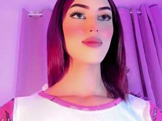 Nicolle-Wiltong nude Live Sex Chat Room