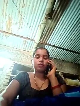 Poonamdhillo naked strip on cam for live sex video chat