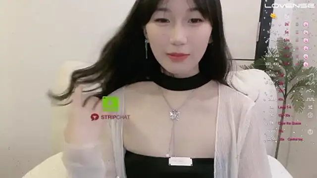 Sily-yyds naked strip on cam for live sex video chat