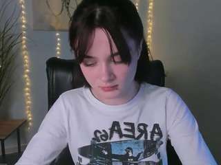vicky-lucky1 nude Live Sex Chat Room