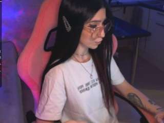 yngmilf nude Live Sex Chat Room