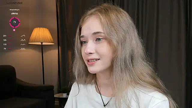 EdlinHargus naked strip on cam for live sex video chat