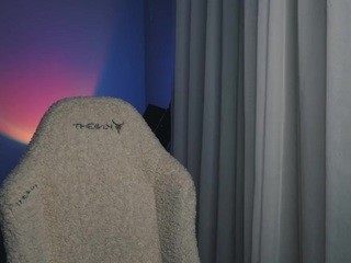 Eli nude Live Sex Chat Room