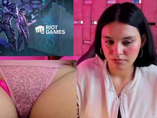 KendalBrunette nude Live Sex Chat Room
