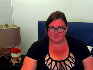 LouissaMilf nude Live Sex Chat Room