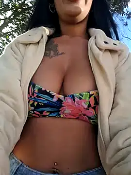 Kathy_bella18 naked strip on cam for live sex video chat