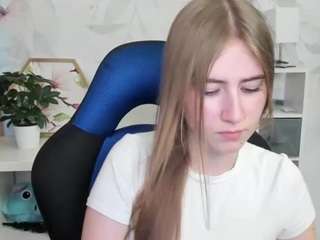 MeganxCute nude Live Sex Chat Room