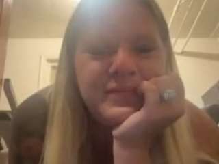 PrettyAzzKay nude Live Sex Chat Room
