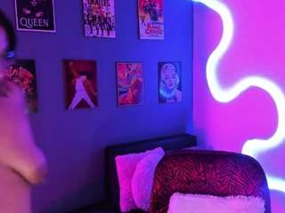 Val, ? nude Live Sex Chat Room