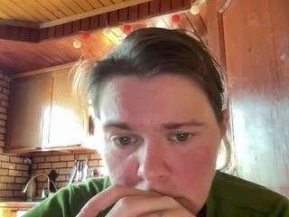 Alezan Page nude Live Sex Chat Room