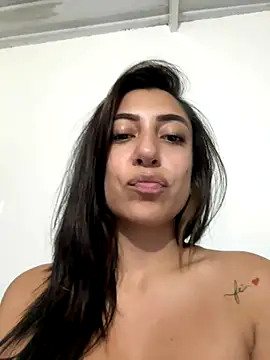 _Aliceee__ naked strip on cam for live sex video chat