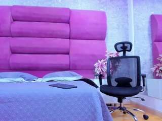 Megan Foxy nude Live Sex Chat Room