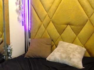 NatashaBenzie nude Live Sex Chat Room
