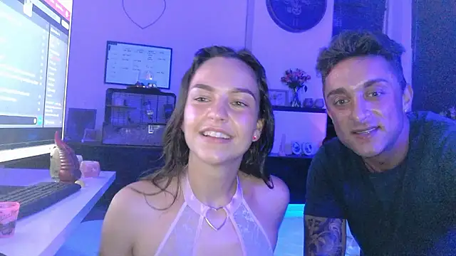 NaughtyCoupleNL naked strip on cam for live sex video chat