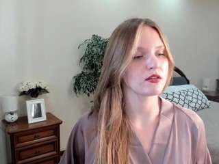 SkylineSilk nude Live Sex Chat Room