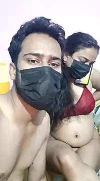 Deshicupple naked strip on cam for live sex video chat
