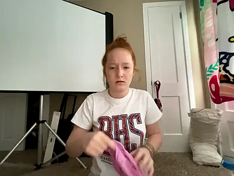 gingerbabe18 naked strip on cam for live sex video chat