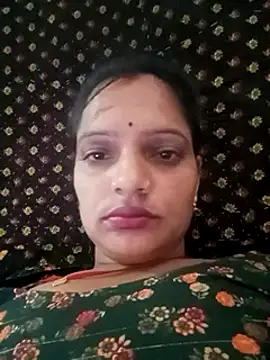 INDIANUE naked strip on cam for live sex video chat