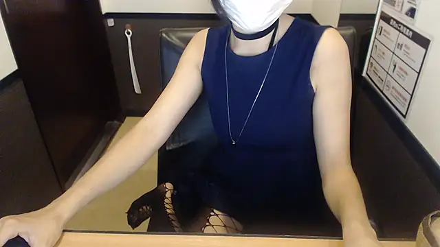 merciii15 naked strip on cam for live sex video chat