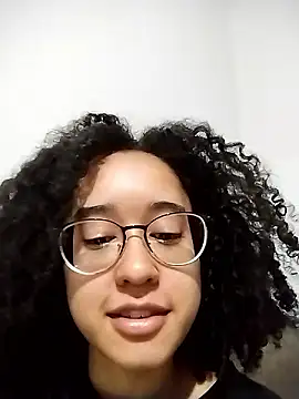 milyy_669 naked strip on cam for live sex video chat