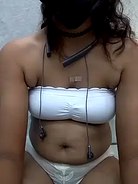 SinhalaSexsyGirl naked strip on cam for live sex video chat