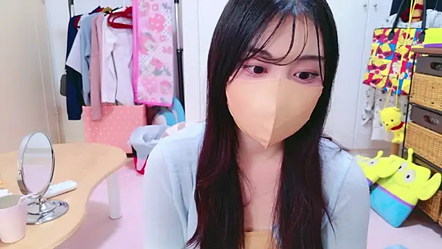 YUMI_POPO naked strip on cam for live sex video chat
